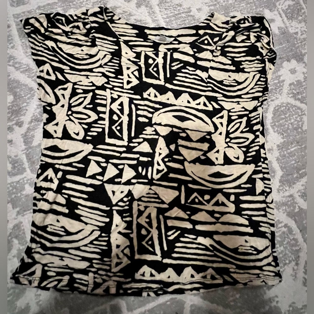 Aztec print tee